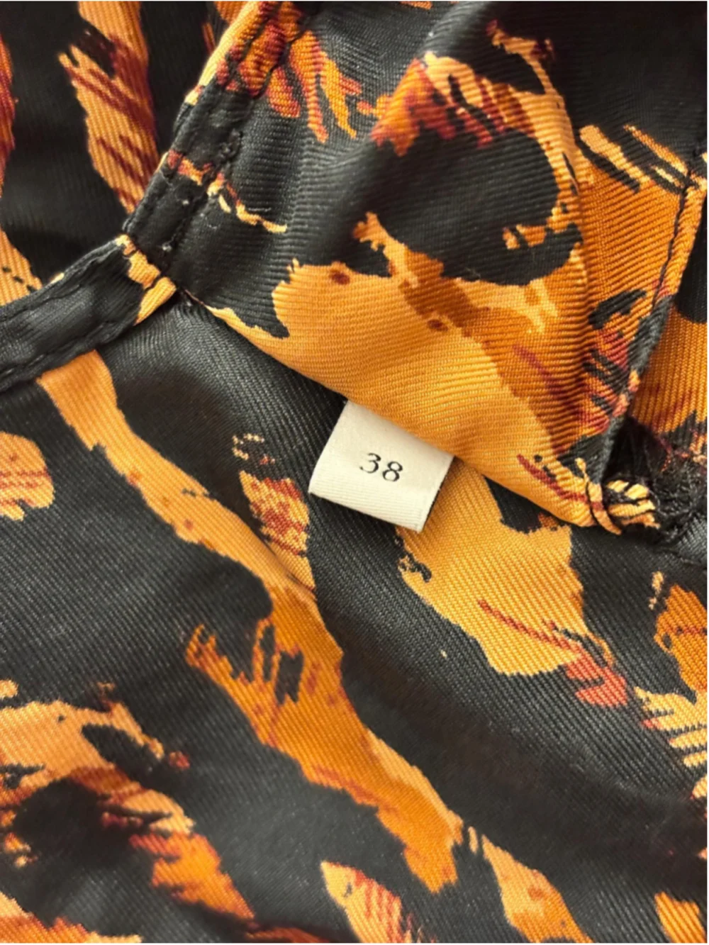Sandro Paris Silk Leopard Print Dress FR 38 (M) V-Neck Puff Sleeve Mini Designer - Picture 9 of 9